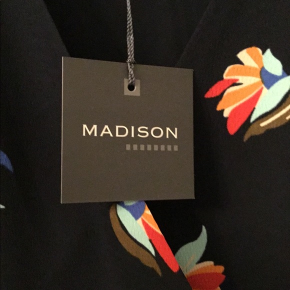 Dress - Picture 3 of 5